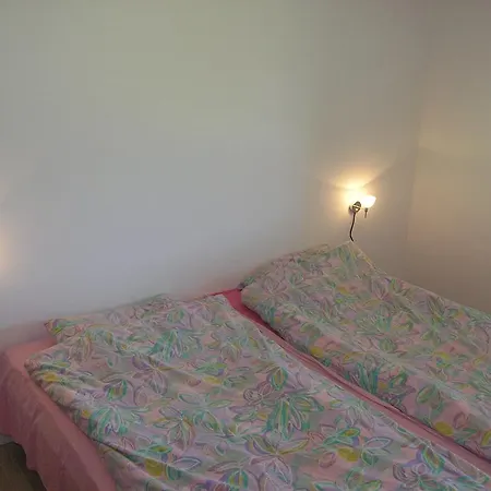 Three-bedroom Holiday In * Hals